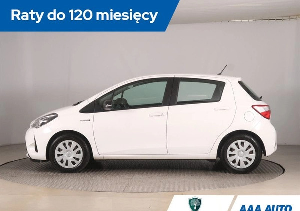 Toyota Yaris cena 45000 przebieg: 147068, rok produkcji 2017 z Baranów Sandomierski małe 326